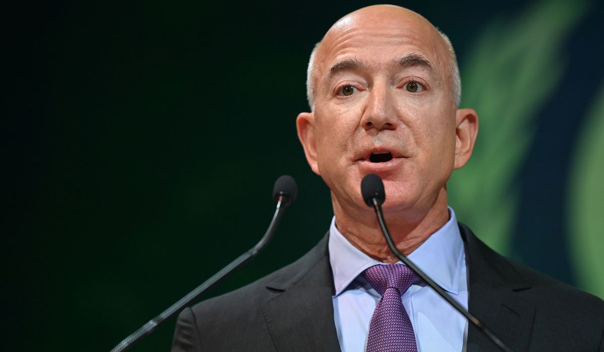 Bezos slams Biden's call for gasoline stations to cut prices